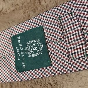 Fort Belvedere White, Navy, & Red Shepherd's Check Tie